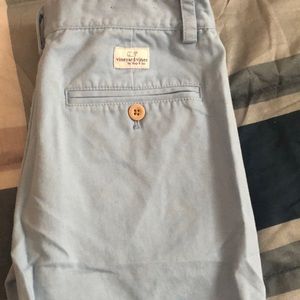 Vineyard Vines boys shorts. Light blue. Size 16